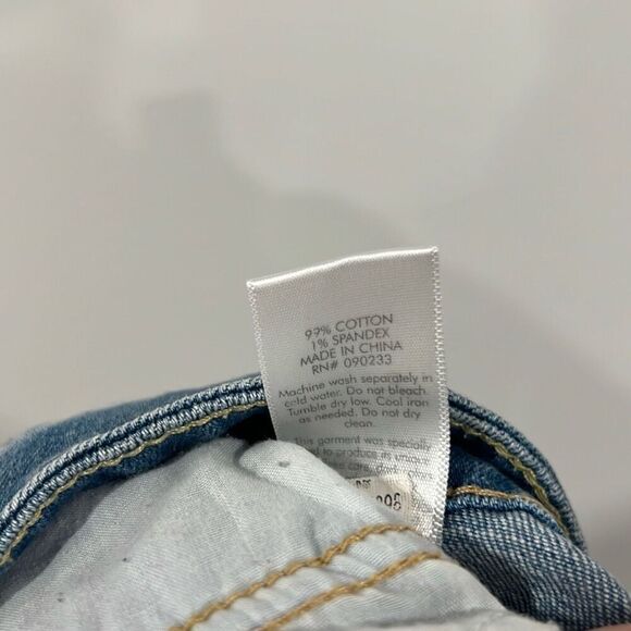 Bullhead denim mom shorts size 3 - Picture 7 of 7